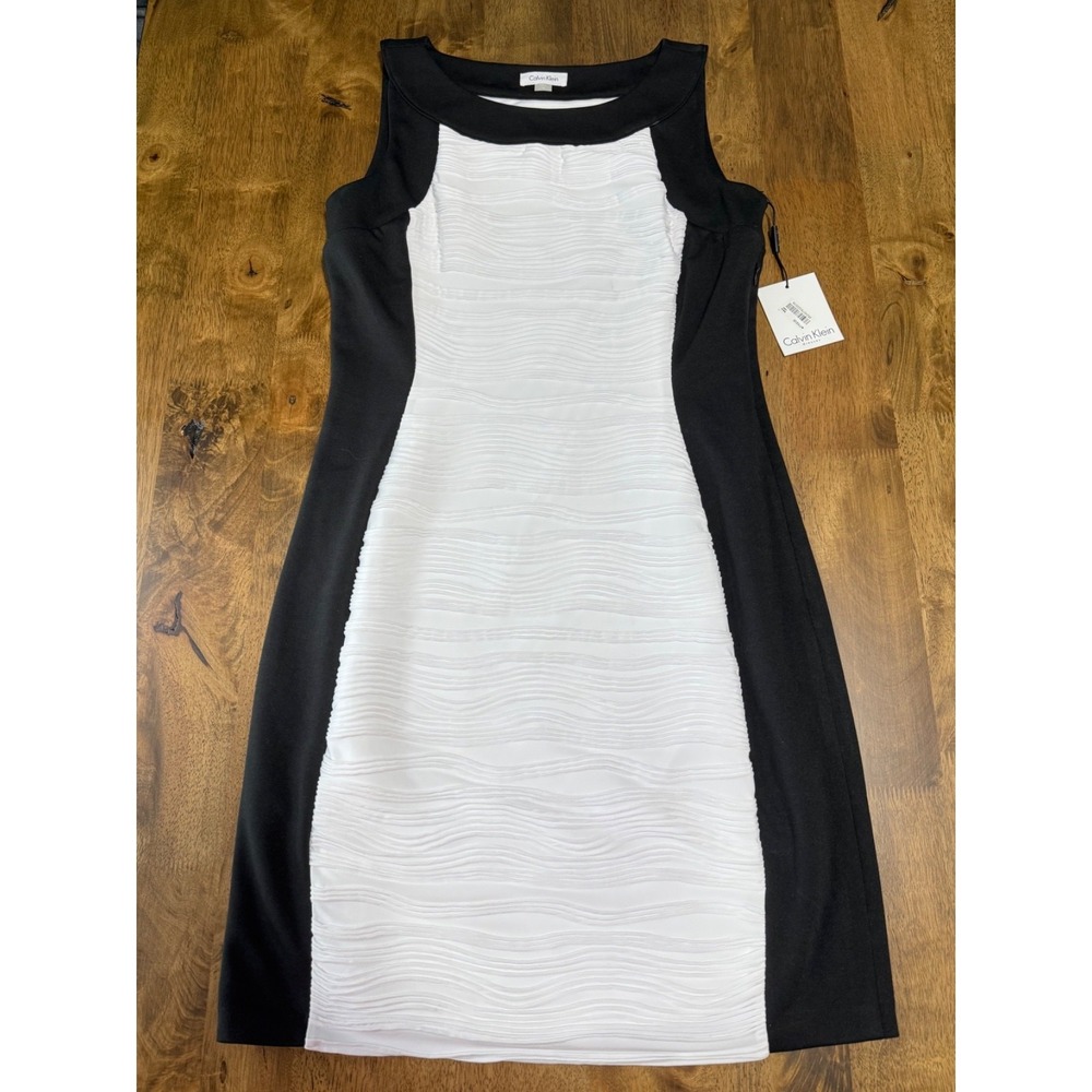 NWT Womens Calvin Klein black and white textured sheath sleeveless dress size 10